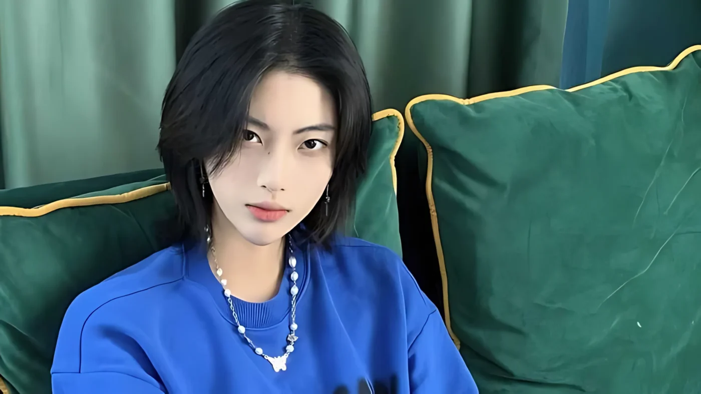 Hình Ảnh Gái Xinh Phong Cách Tomboy Không Thể Rời Mắt